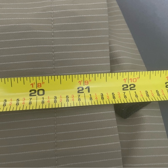 Nike Golf Shorts Dri Fit Performance Beige Brown Athletic Mens Size 38 Striped - Picture 8 of 8